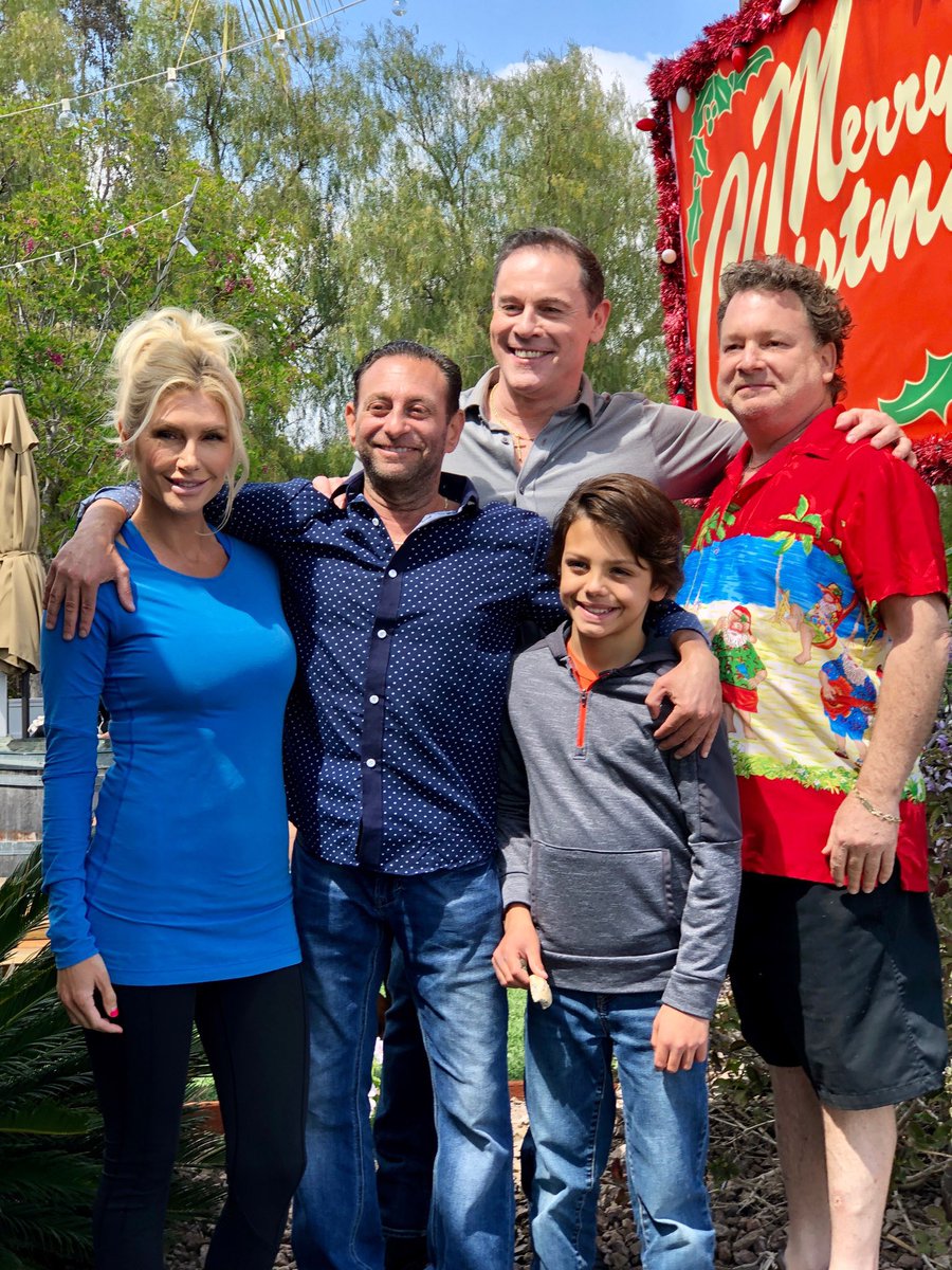 Brande Roderick on Twitter "Holiday Memories! 🎅🏼 ️ On the set of my