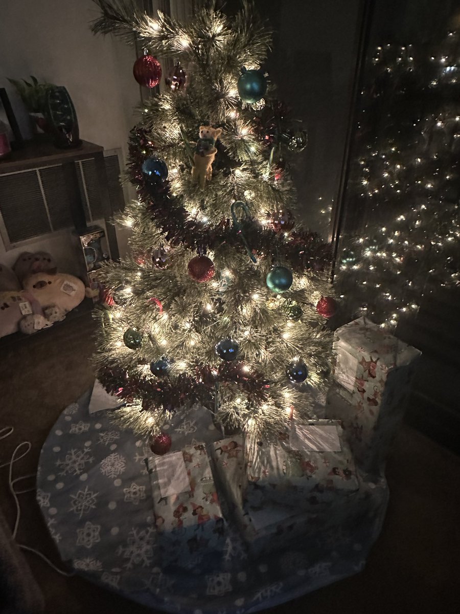 Nation_Pam's tweet photo. #HappyHolidays Twitter fam! https://t.co/SNo1vbo6Mf