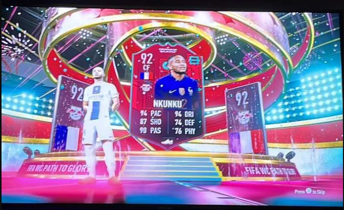 FUTMilkydinho's tweet photo. 500k Pack was worth it for @UtdJake18, he packed me! 😱

If you opened one reply below and flex that Christmas pack luck 

#FIFA23 https://t.co/Huwtp3t29p
