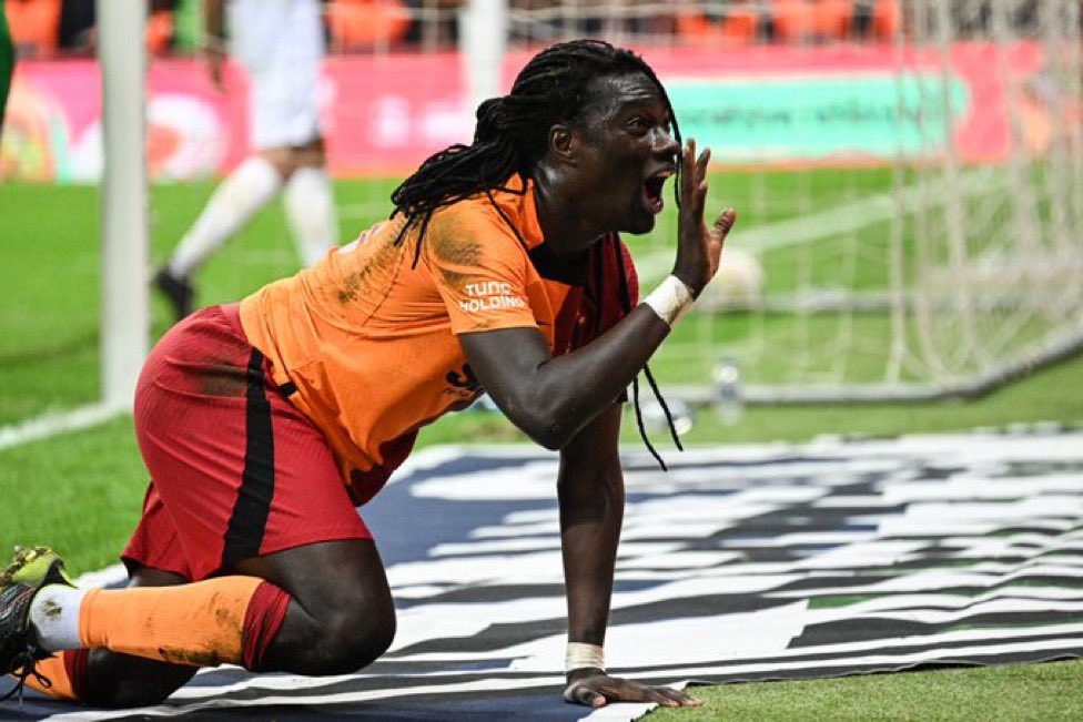 BafGomis's tweet photo. #LiderGalatasaray ❤️💛 https://t.co/u4SiM2fqAP