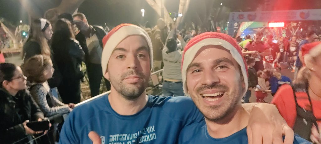 jorgeminguez95's tweet photo. Otro año más, corriendo la San Silvestre con mi amigo @DaniCarceles https://t.co/Rk2CUk1JZo