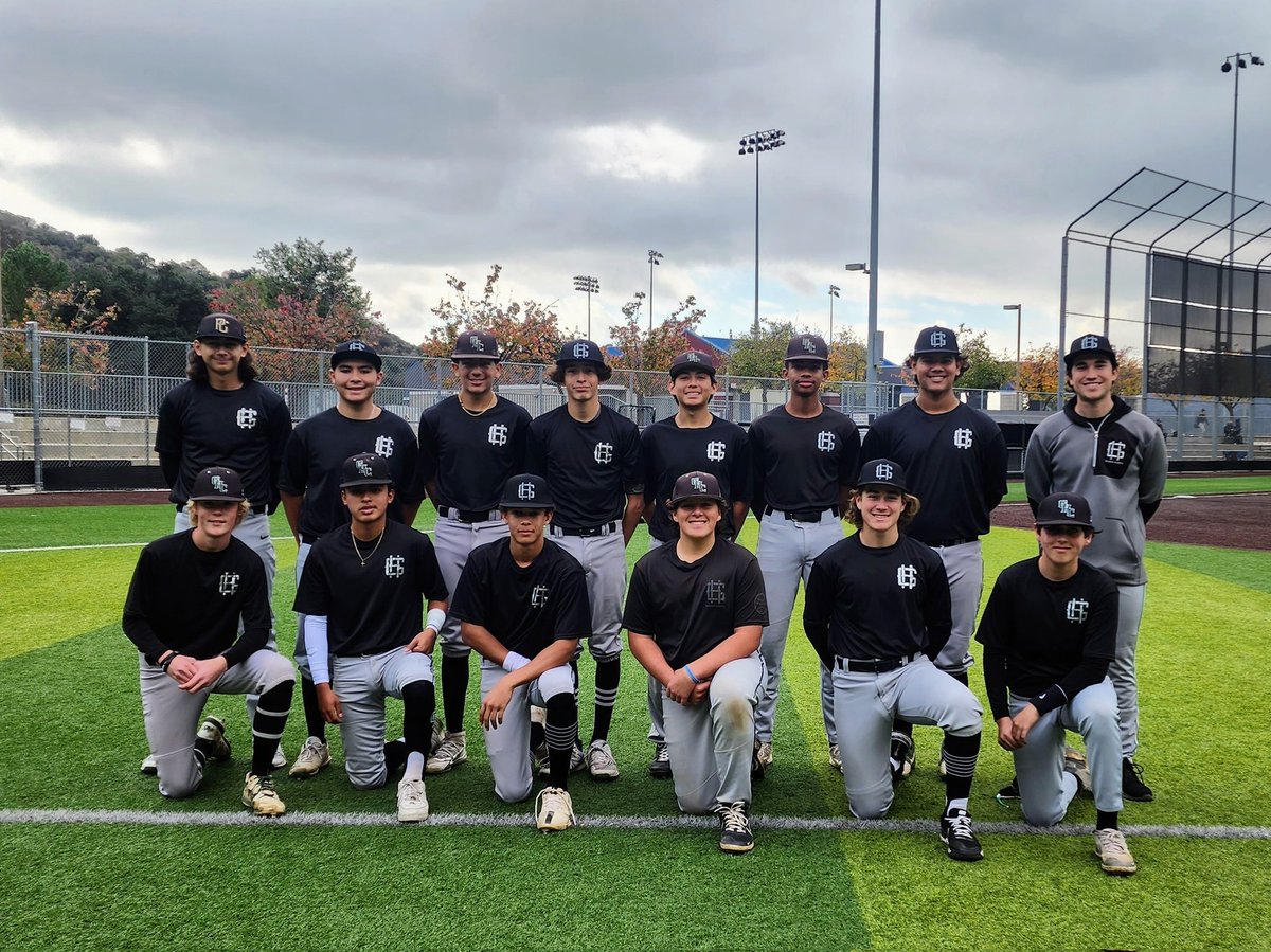 GHillsBaseball's tweet photo. Merry Christmas🎄 https://t.co/KzVUKCgFNA