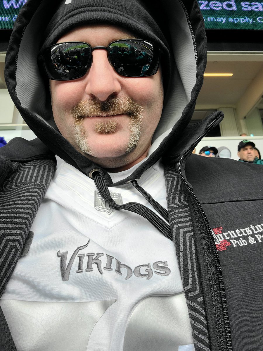 Cornerstone1989's tweet photo. #SKOLDolphins #finup #SkolVikes #MinnesotaVikings #nopackno https://t.co/XPaOjq10Zg