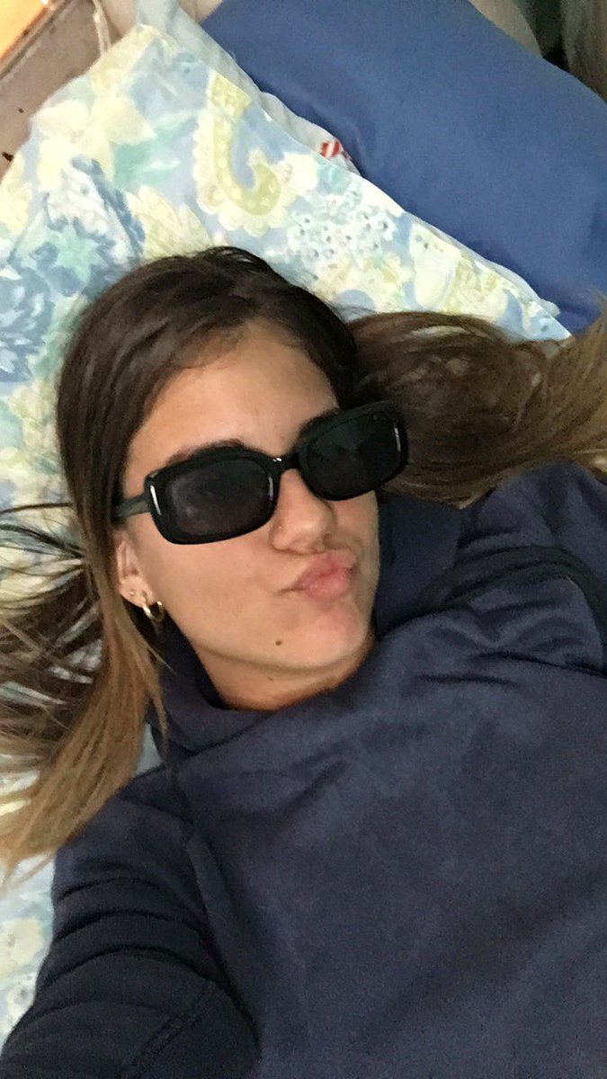soiatrevida_'s tweet photo. @andreazollee 😂 https://t.co/AstRCDi5JJ