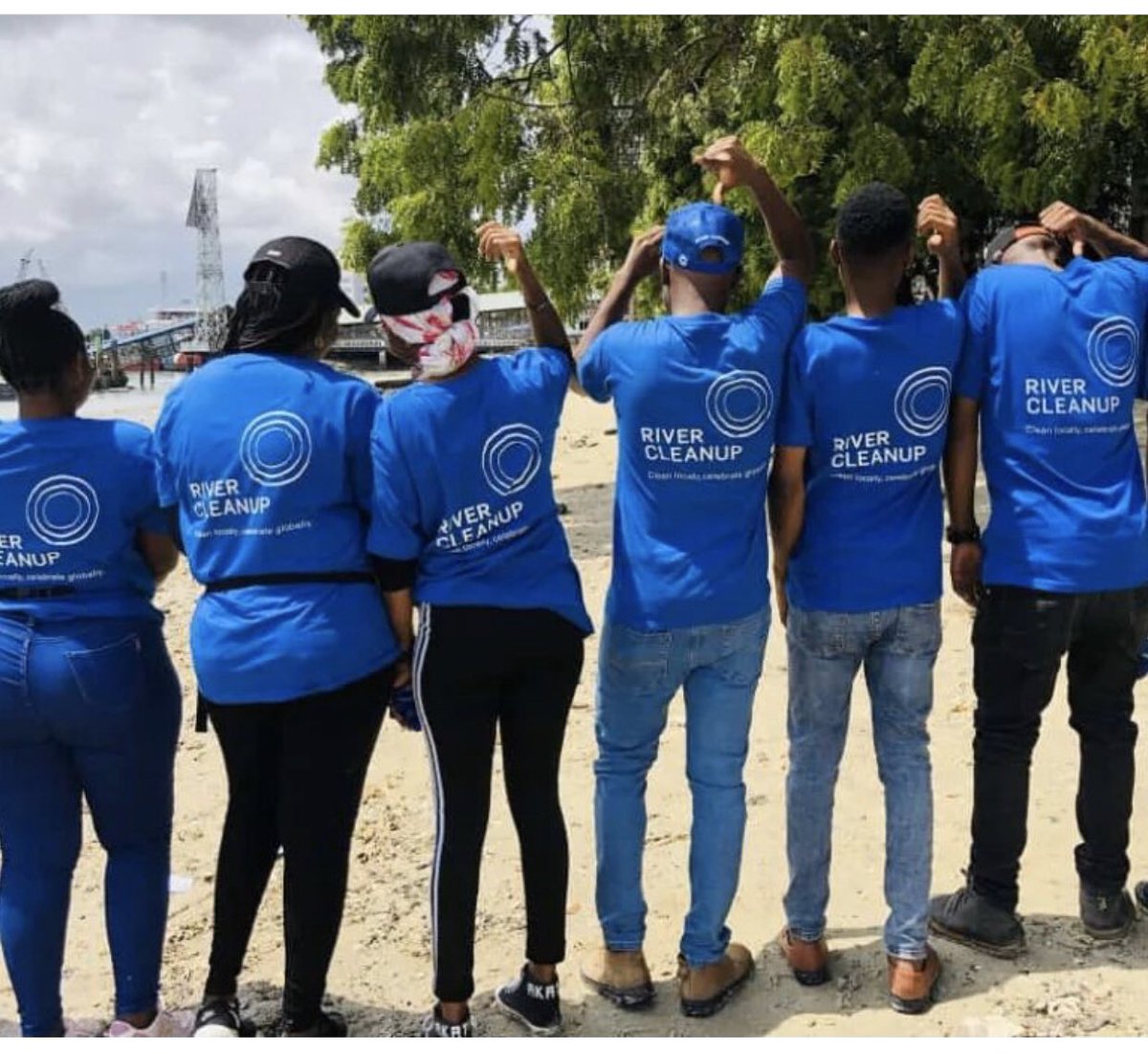 HUDEFO's tweet photo. Every small action matter a lots, Yesterday we do cleanup at kivukoni beach.

Behaviour change is very important  we have work to do to make sure our communities understand the importance of ocean conservation.
#oceanecosystem
#blueeconomy 
@rivercleanup https://t.co/7fa0mC5lBx
