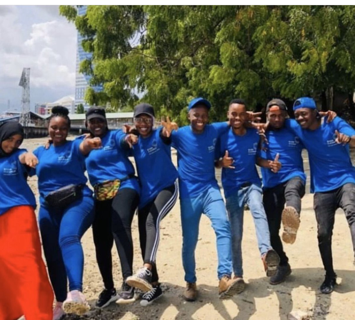 HUDEFO's tweet photo. Every small action matter a lots, Yesterday we do cleanup at kivukoni beach.

Behaviour change is very important  we have work to do to make sure our communities understand the importance of ocean conservation.
#oceanecosystem
#blueeconomy 
@rivercleanup https://t.co/7fa0mC5lBx