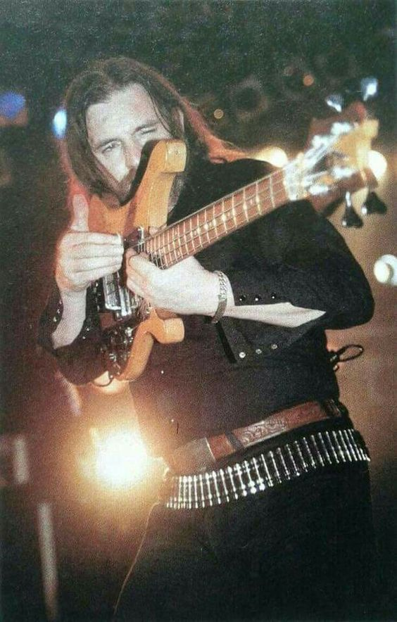 ReturnofR's tweet photo. Lemmy OR Steve Harris? #Lemmy #SteveHarris https://t.co/DT74iIUZKg https://t.co/VjXdbWUdYN