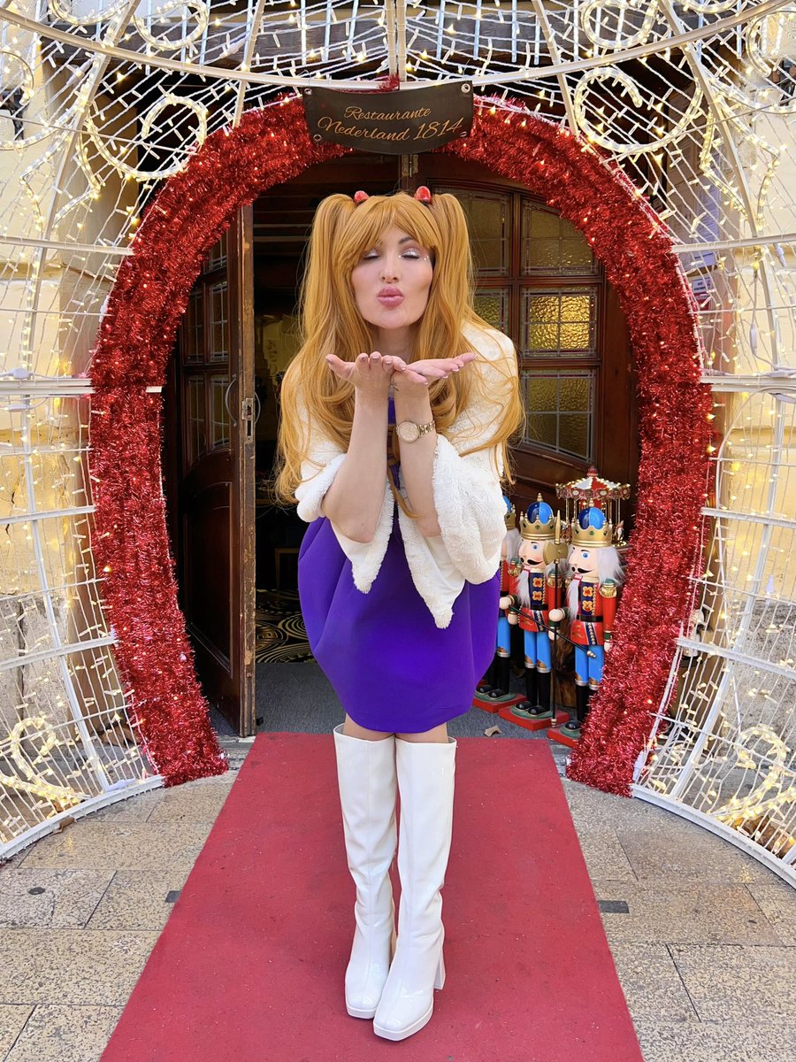 thequeenclaudia's tweet photo. MERRY CHRISTMAS TO MY DEAR POKEMONS🎄✨😍🫶🏻 https://t.co/gxk2qzqmxy