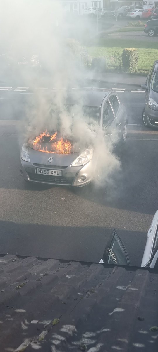 joolsienic's tweet photo. @StaffsFire Thank you to the guys at #Tamworth this morning  - unfortunately we needed them as one of our sons car burst into flames.  Thankfully we are only round the corner from the station.  First shout of the day - hopefully the last too. #heroes https://t.co/TaO53EYdjJ