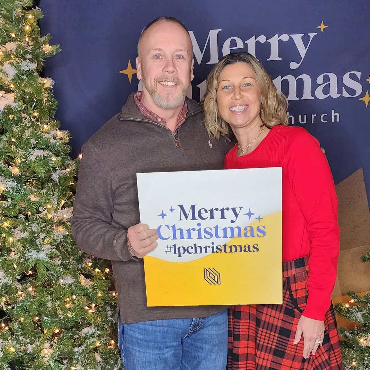 dk1018hh's tweet photo. Merry Christmas 
#LPChristmas https://t.co/KgW3WH1yGa