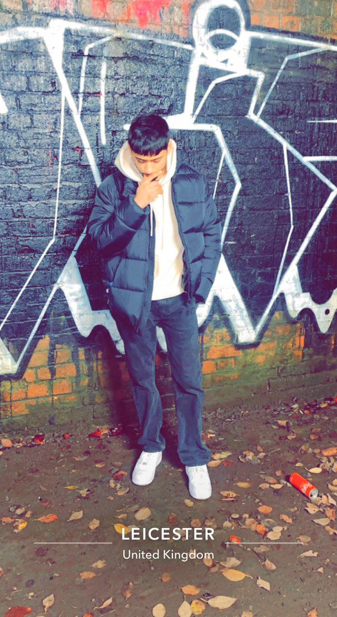 Jxggi07's tweet photo. 🍂 https://t.co/hToP8G0k8u