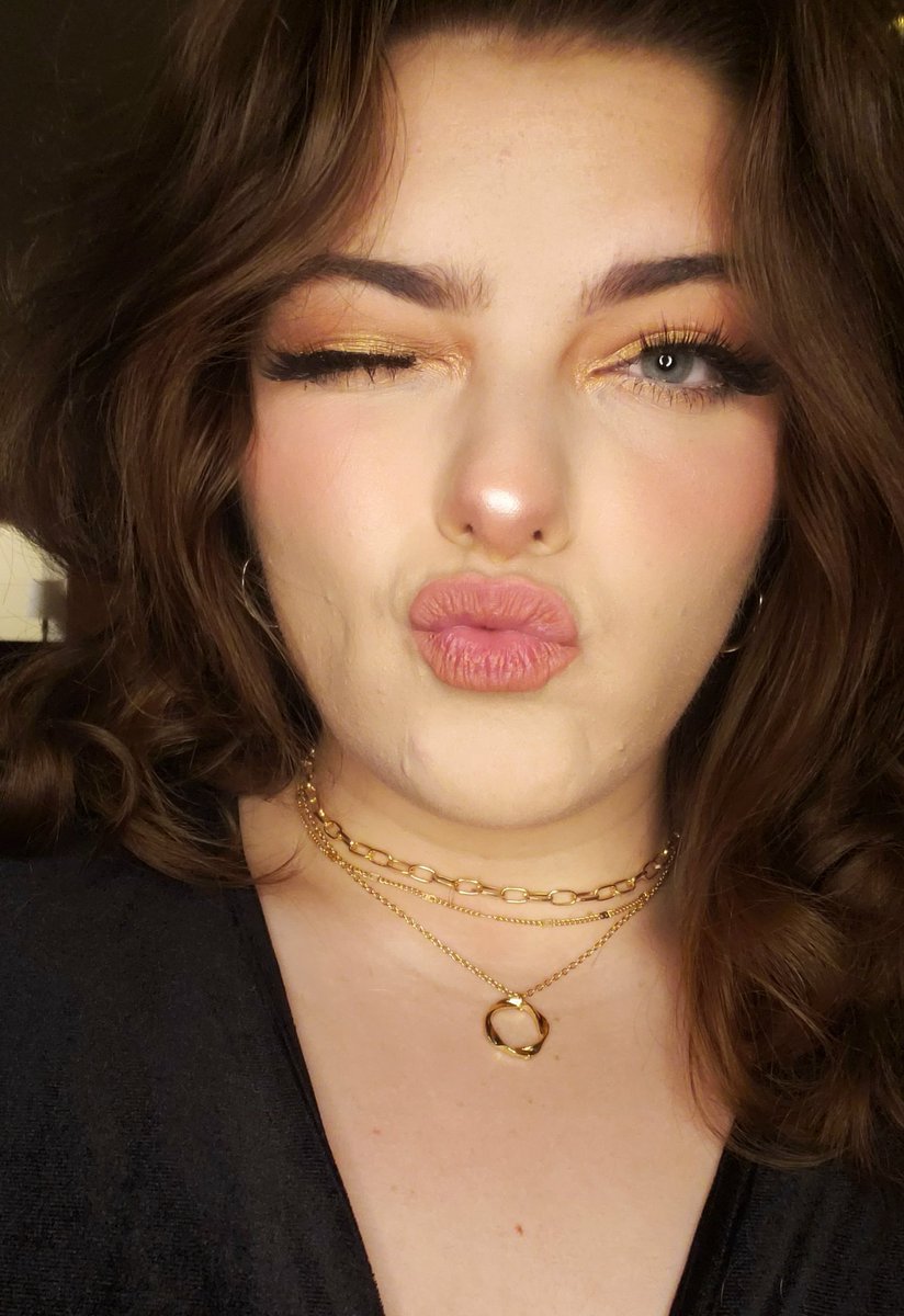 Not feeling so fresh today lemme tell ya 🥴🥂