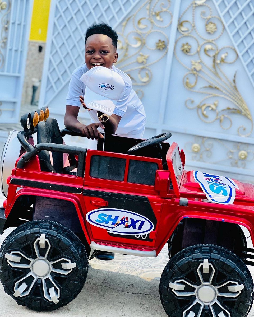 ghananewsfile's tweet photo. Youngest musician @fotocopymusic using #shaxi to #FreedomWaveConcert22.
#FreedomWaveConcert #fotocopy #harrygraphiclive #RapperholicX https://t.co/IUHtjx9X5i