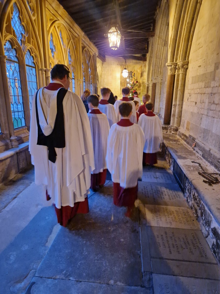 Congratulations to our Choristers, the Chapel Music Department, and our wonderful boarding team for such a happy Christmas stay-on. Wishing everyone a very Merry Christmas and a Happy New Year.