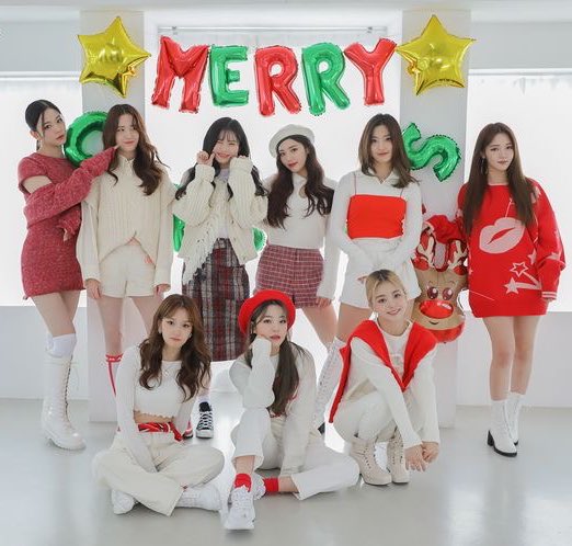 fromisanrio's tweet photo. merry christmas 🎄♥️ https://t.co/K5KhoyIjge