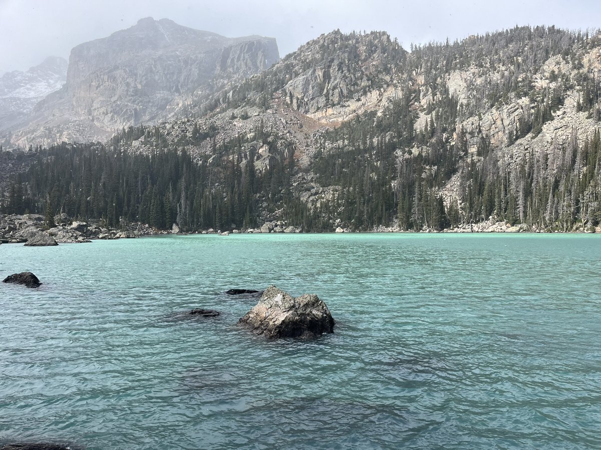 amarkowitzWX's tweet photo. Quote this tweet with your favorite weather and nature pics of 2022. I’ll start:

Winter: Somerville, MA
Spring: Castine, ME
Summer: Mount Cardigan, NH
Fall: Rocky Mountain National Park, CO https://t.co/fddYOaf5XR