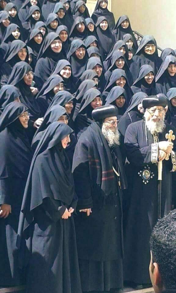 Dahirow10's tweet photo. " الحجاب الذي لا يحارب .

واللحية التي لا تمس . https://t.co/flTlfLuBOG