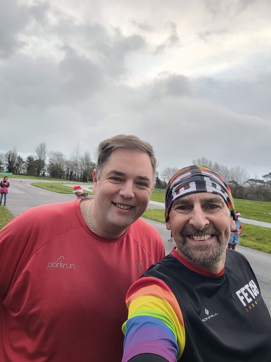 Bradfordgull's tweet photo. Today was #christmas #parkrunday - my 99th! - #Torbay Velopark. 34:16 - Placed 159/188. A real honour that I got to meet Kevin Bonfield at parkrun today who I got speaking to during covid and thanks to the fantastic #Podcast #RunComPod. Thanks #RunningCommentry. Making friends https://t.co/NDaEPrcb7V