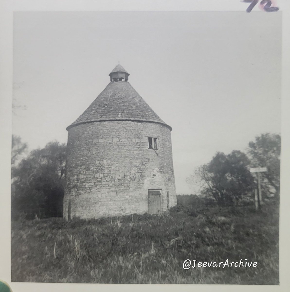 Dovecote at Eaglethorpe Farm, Warmington, Northamptonshire 

1974
Grade II Listed Building

#dovecote #gradeiilisted #northants #farmbuildings #heritage #oldbuilding #oldphoto #dovecot #rurallife #ruralengland #architecture #history #historicalphotos #vintage #photoarchive