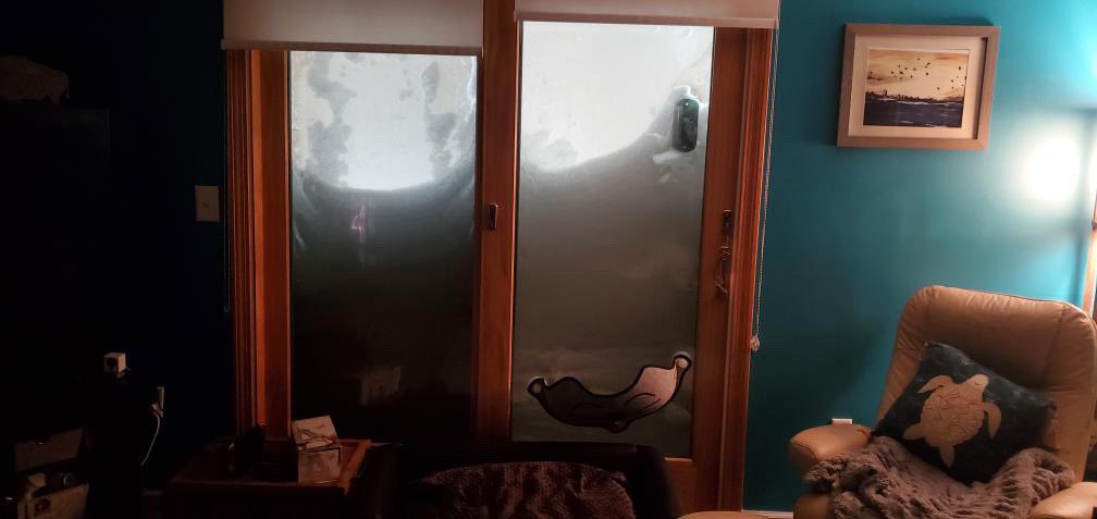 RandyKaus's tweet photo. Now THAT'S a #SnowDrift! 
#Buffasnow!

#BuffaloBlizzard2022 
#ChristmasDay2022  
#BuffaloStorm2022 
#Christmas2022 
#ChristmasDay 
#BuffaloStorm 
#BuffaloNY 
#Buffalo https://t.co/kcOIOELO9m