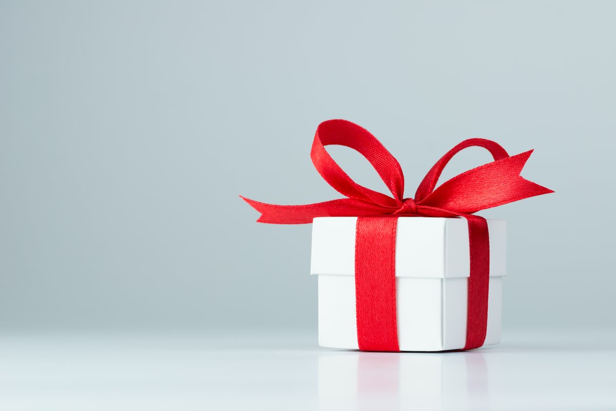 This year, give yourself the gift of scholarships to pay for school. See scholarships that you qualify for now: ow.ly/BwEp50M7IXN

#theperfectgift #payforschool #scholarships