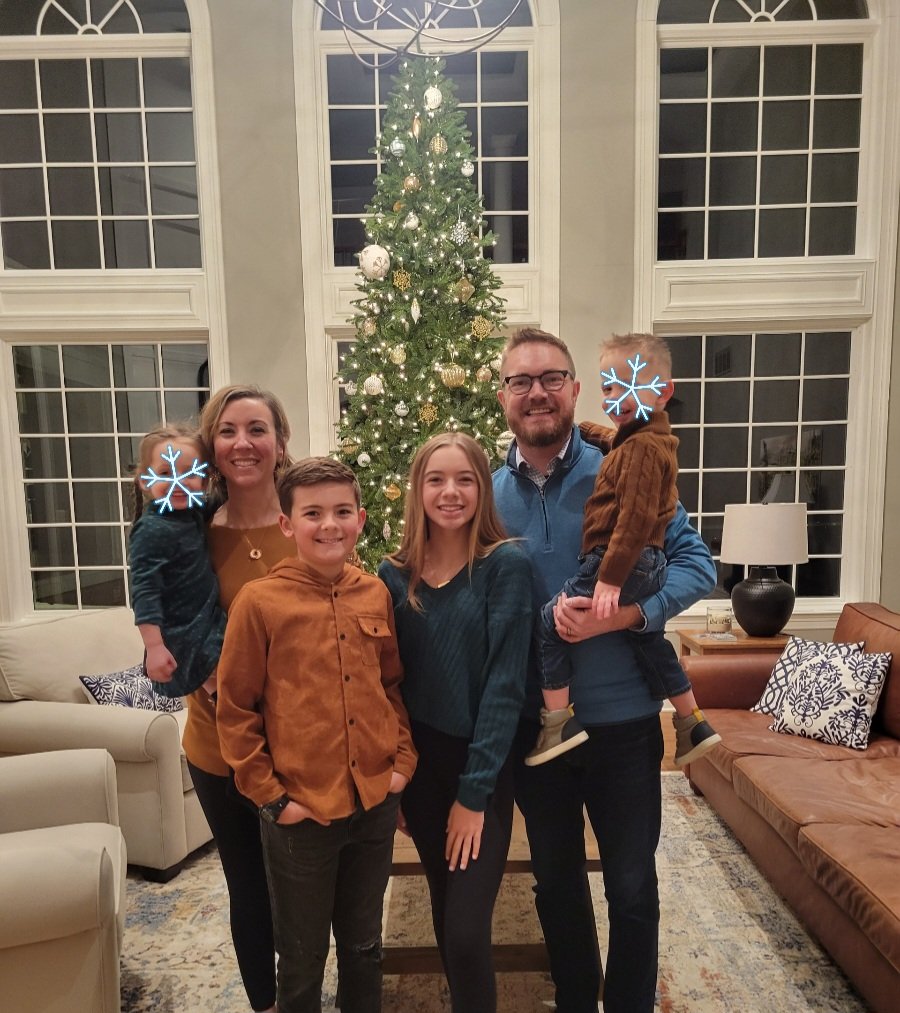 Merry Christmas from the Riggs Family!!