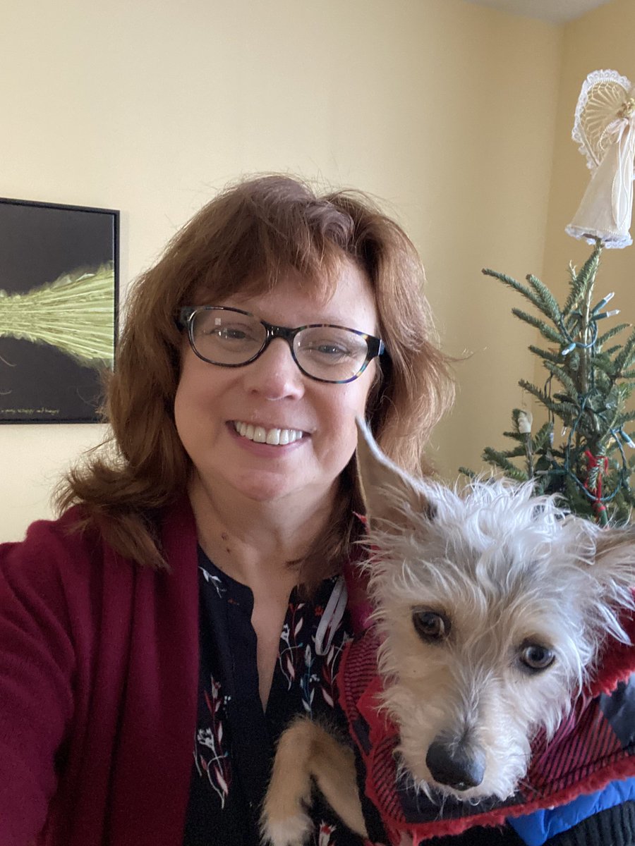 Merry Christmas from Jolene and me 🎄🎁🐕