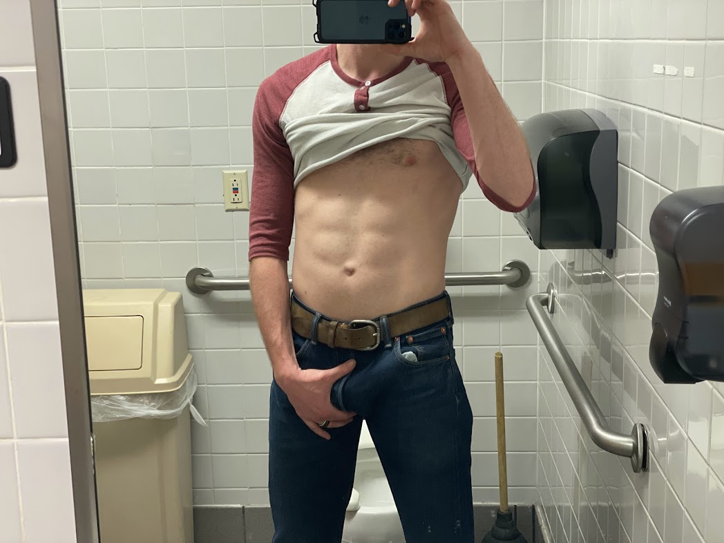 TopTwink9's tweet photo. Who wants to help this #jock with his #Bigcock in the #bathroom? https://t.co/ckuuJroeUg