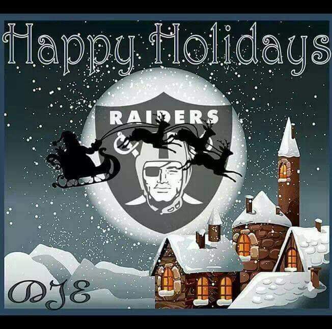 Happy Holidays Y'all!! Whatever your #faith and whatever you may celebrate, may you ultimately be #BLESSED with Food, Family, Friends and FELLOWSHIP! And, as always, my reminder as we close out 2022 and begin a new year 2023:
#LiveLife
#CherishPeople
#CreateMemories
