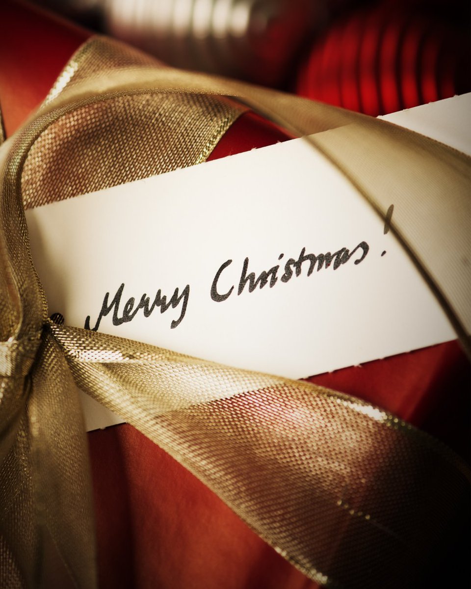 Merry Christmas from Paradox Hotel Vancouver!
From our family to yours, we wish you a festive and joyous Christmas filled with warmth, happiness, and lots of good cheer.

#MerryChristmas #ParadoxHotelVancouver #ParadoxHotelGroup