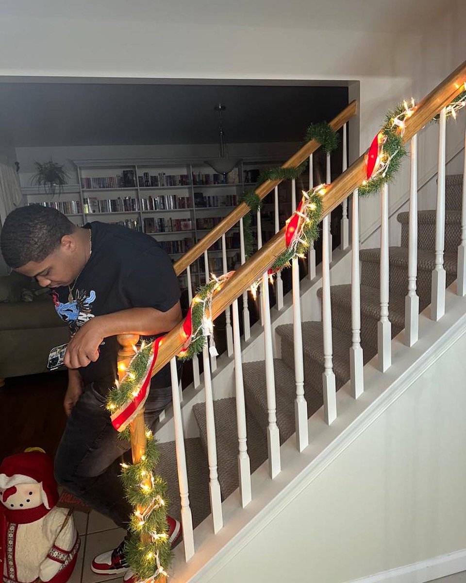 SRTJHOAN's tweet photo. Merry Christmas 🎄 https://t.co/pVSecMDew4