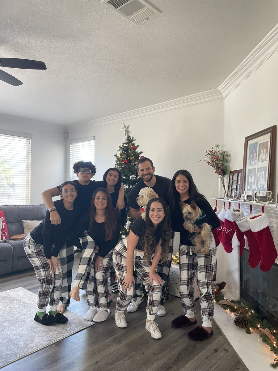 Merry Christmas from my family to yours. May you all have a very blessed day 🎄