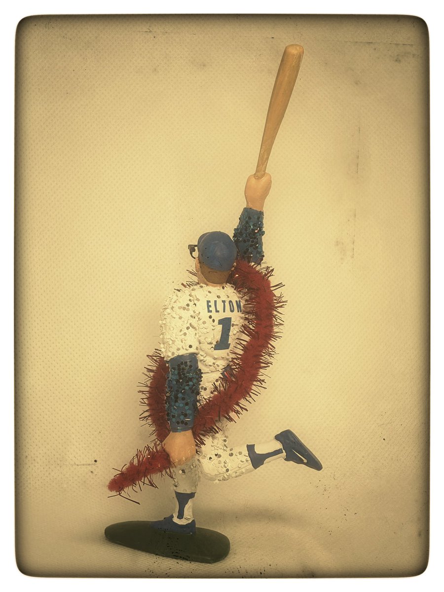 MikeBostic72's tweet photo. Custom @eltonofficial Dodger Stadium 1975. #ClonyCustoms https://t.co/Ob4BRH6qnp
