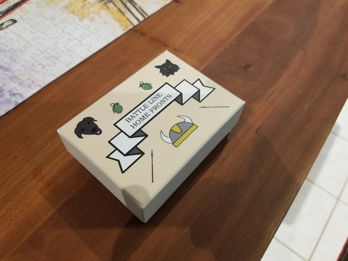 WTaffles's tweet image. My wife and I's favorite game is @ReinerKnizia Battleline. My wife made me a custom Battleline game themed with our dog and cat for Christmas!