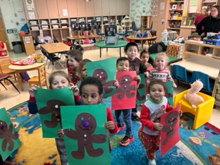 HELCPandas's tweet photo. Happy Holidays from Houston Early Learning Center! https://t.co/knLc0VeUQY
