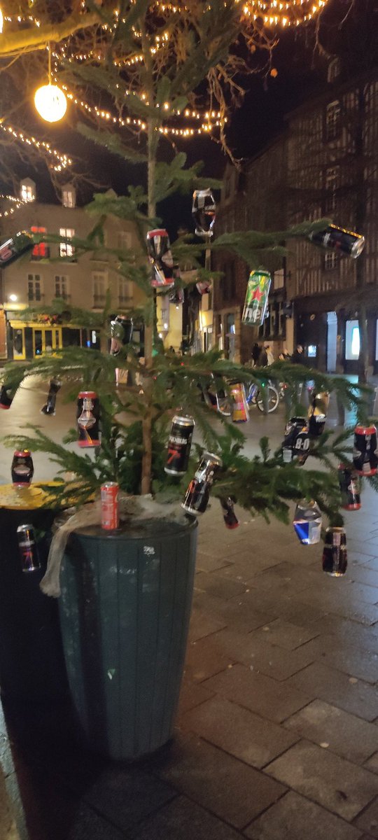 homogopnikus's tweet image. Rennes ma ville 💓💓💓