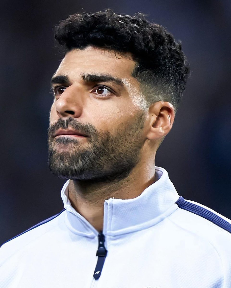🇮🇷Mehdi Taremi termina o ano 2022 pelo 3° ano consecutivo no top 5️⃣ dos jogadores que mais marcaram e assistiram 🇪🇺

🇨🇵 Mbappé
🇦🇷Messi
🇵🇱Lewandowski
🇨🇵Nkunku
🇮🇷Mehdi Taremi

Um emoji para o nosso avançado 👇🏼🤯

#FCPorto #ComoNósUmDeNós #MehdiTaremi #Iran