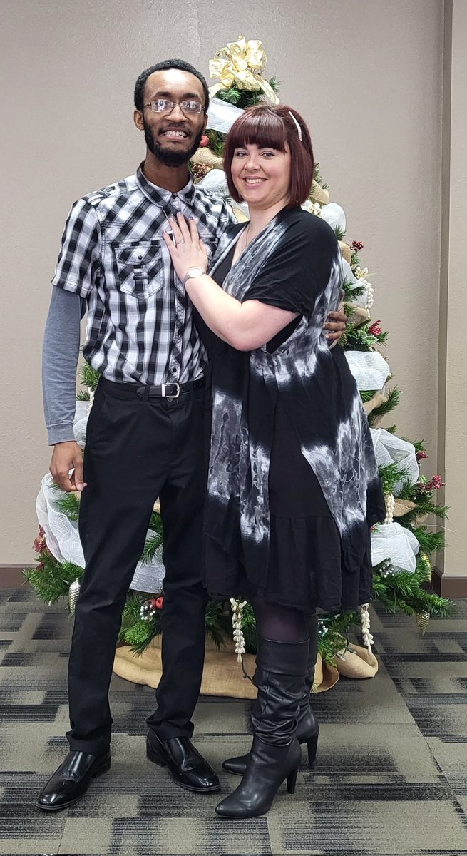awretchedkitten's tweet photo. Merry Christmas Everyone! 🎄

From my family, and from @CrypticDragon_ &amp; myself.

I pray you have a blessed day, filled with joy and happiness. God bless you all! https://t.co/5jnJIwopRU
