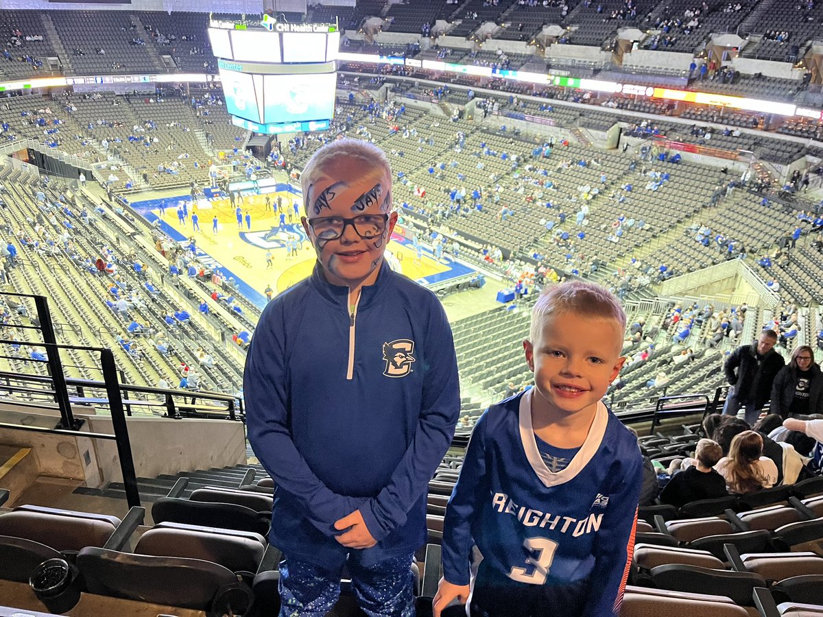 CoachBissen's tweet photo. Christmas Day Basketball with the Boys Cheering on the Jays! @BluejayMBB #LetItFly #BeatDePaul https://t.co/sJGqS1kPUP