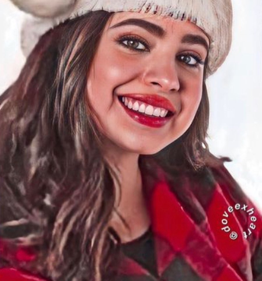 sofcarsonworld's tweet image. Arrivare a te è così difficile, ma forse è proprio questo che mi tira sempre più nella tua direzione. Non sono mai stata abituata alle cose facili. Vorrei solo poterti abbracciare e dirti ti amo da sempre, vorrei poter godere di un sorriso,non solo in foto @SofiaCarson 💕