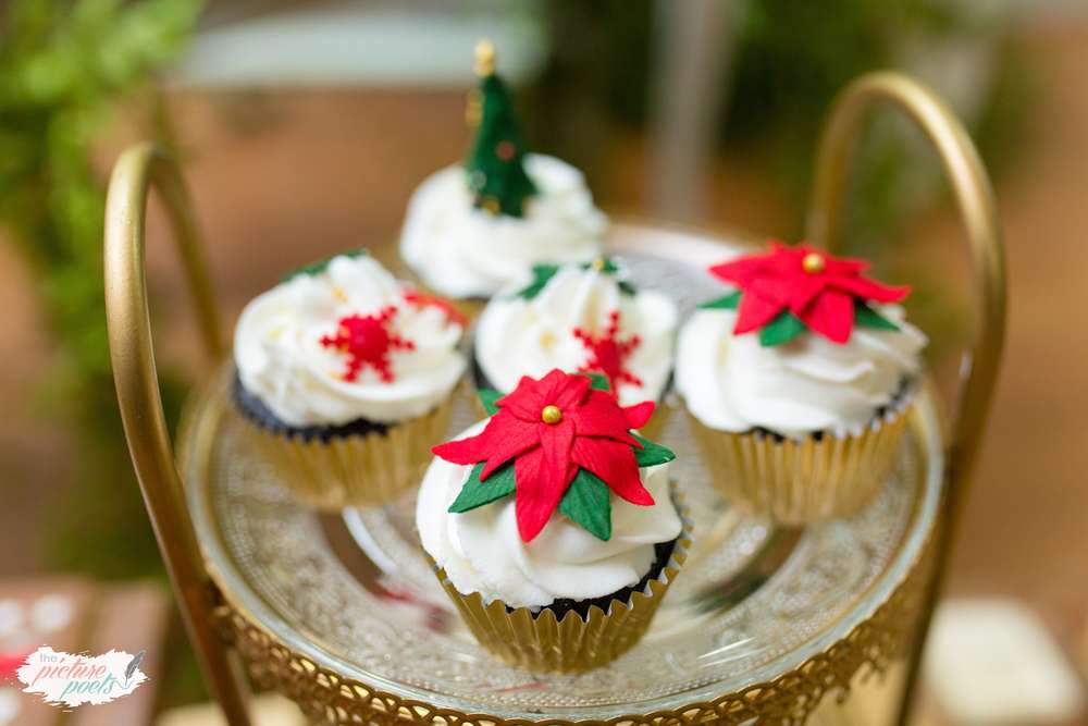 Take a look at this amazing rustic Christmas party!  Love the floral decor! catchmyparty.com/parties/so-thi…  #catchmyparty #partyideas #rusticchristmas #christmas #christmasparty