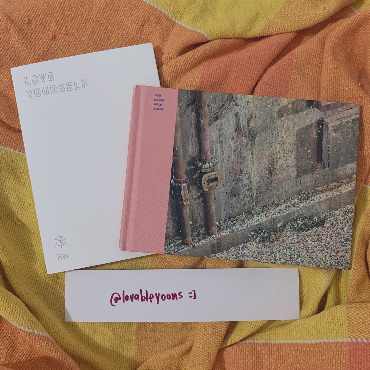 lovableyoons's tweet photo. 🚨 VENDA/VENDO ÁLBUM BTS 🚨

- wings: R$ 50 (avariado)
- hyyh pt 1 rosa com card ot7: R$ 120
- hyyh pt 1 azul: R$ 70
- ynwa you never walk alone: R$ 70
- ly love yourself her ver o: R$ 75

🚨 mando foto e vídeo por dm
🚨 frete incluso
🚨 pix ou picpay https://t.co/A9KEV1OloJ