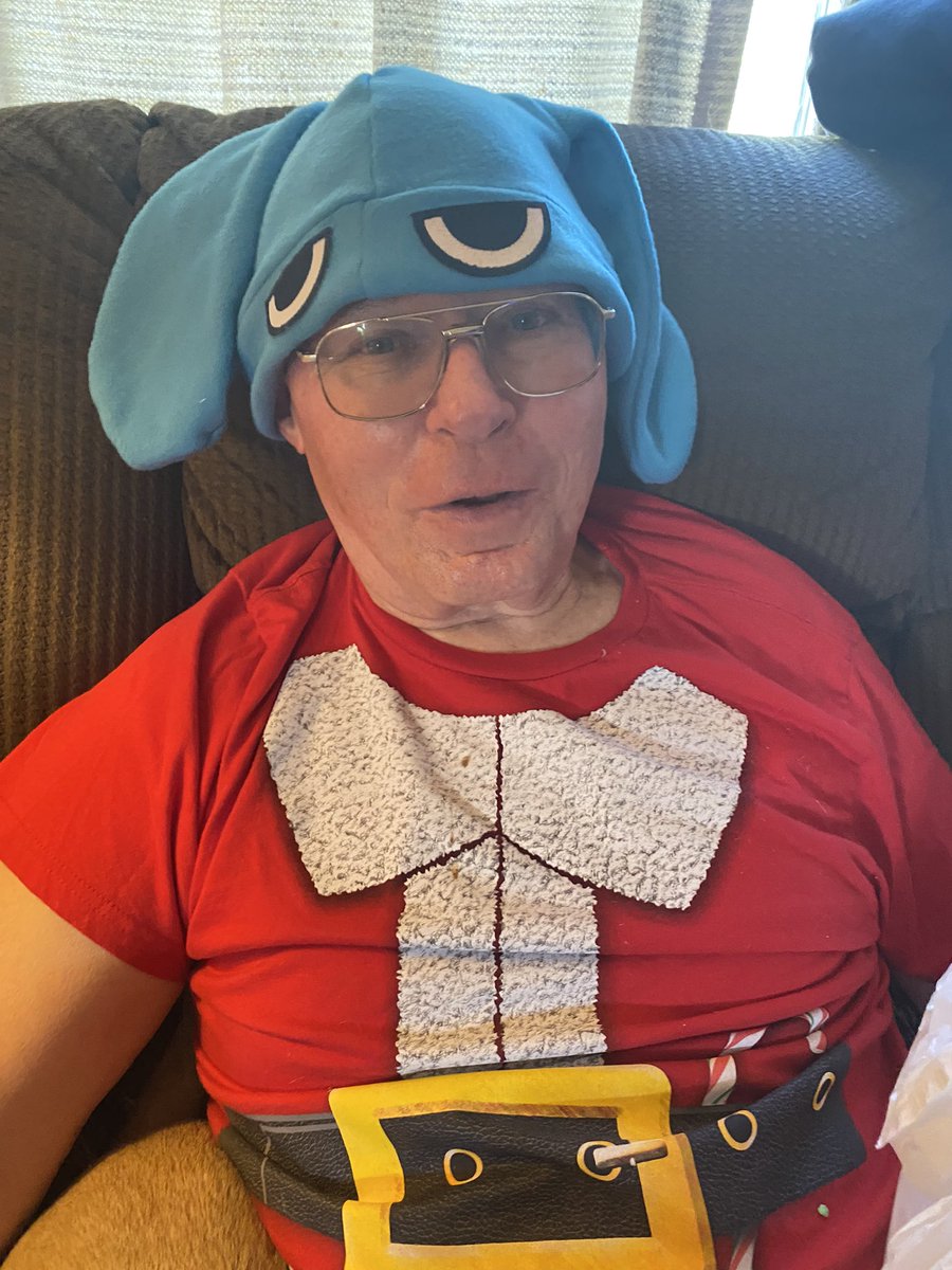 billKottkamp's tweet photo. My dad styling the @elenafortunee drip https://t.co/fUGSrOs8Fb
