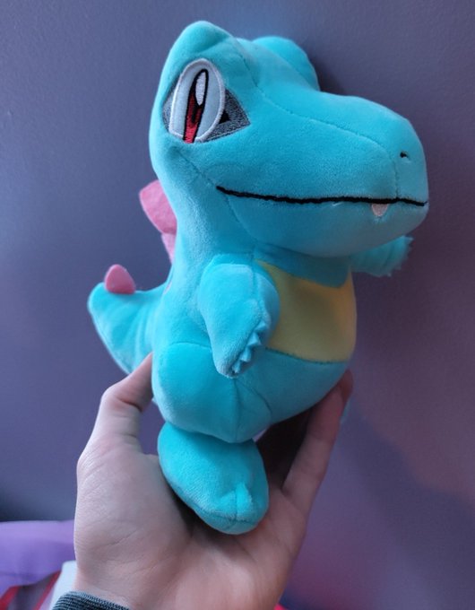 My sister got me this bity boy :3 ~ https://t.co/rbQKGzegNA<a href="/tag/animenorth2023"class="tags"><span>#animenorth2023</span></a>