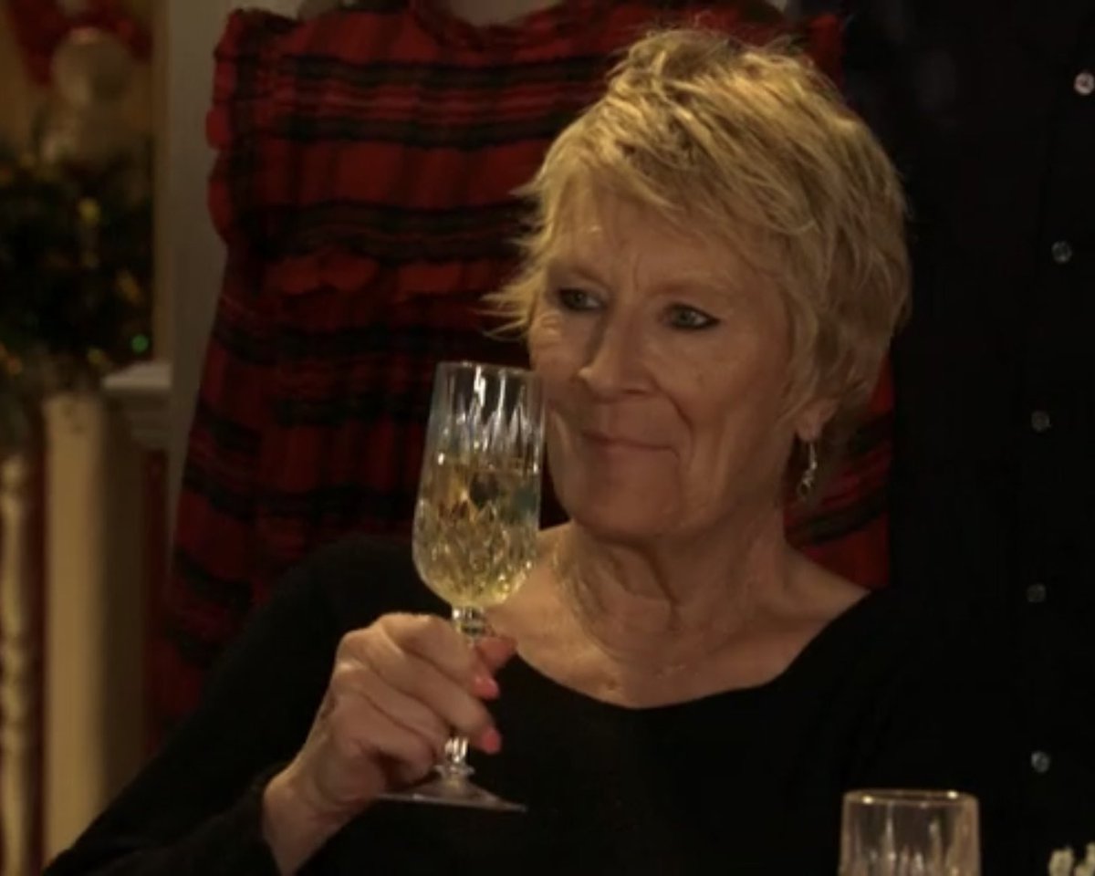 Shirley’s reaction to Linda attacking Janine, I’m obsessed #EastEnders