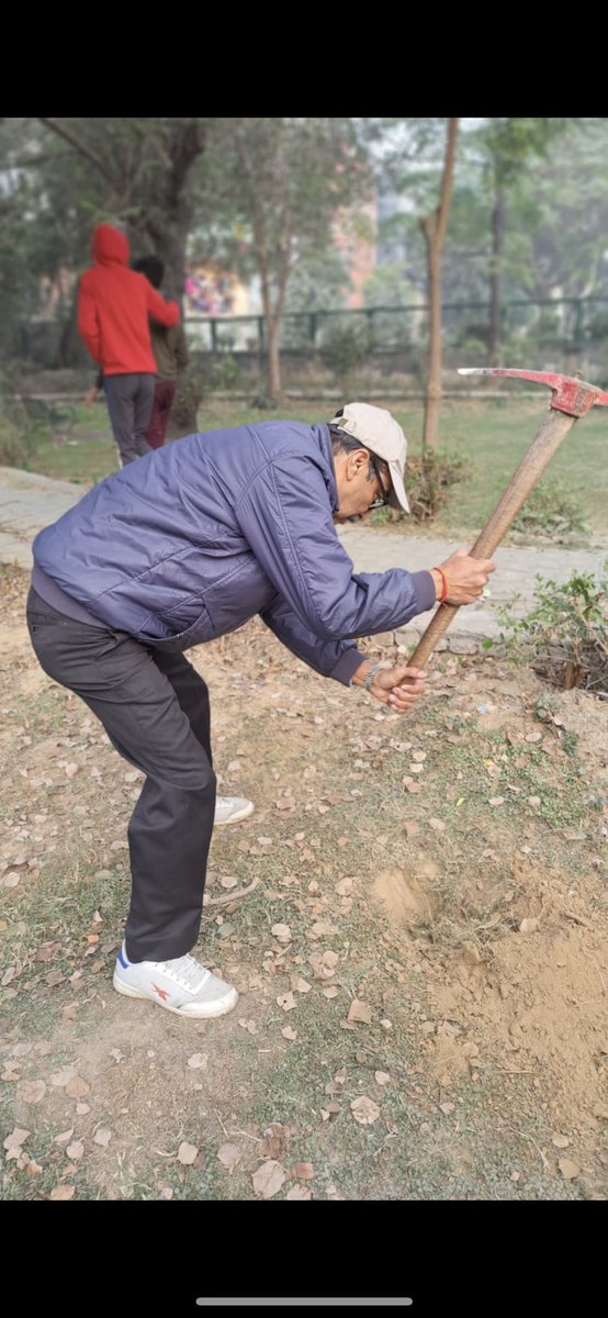 This #Christmas, <a href="/_WeRiseTogether/">WeRiseTogether</a> gifted trees to the environment by organizing a plantation drive🌲 
#ClimateAction 
<a href="/SDGaction/">UN SDG Action Campaign</a> <a href="/ErikSolheim/">Erik Solheim</a> <a href="/UNHABITAT/">UN-Habitat</a> @unhabitatyouth <a href="/MoJSDoWRRDGR/">Not Ministry of Jalshakti Anymore</a> <a href="/TheNationalTree/">🎄The National Christmas Tree🎄</a> <a href="/Changemakers/">Ashoka Changemakers</a> <a href="/foe_us/">Friends of the Earth (Action)</a>