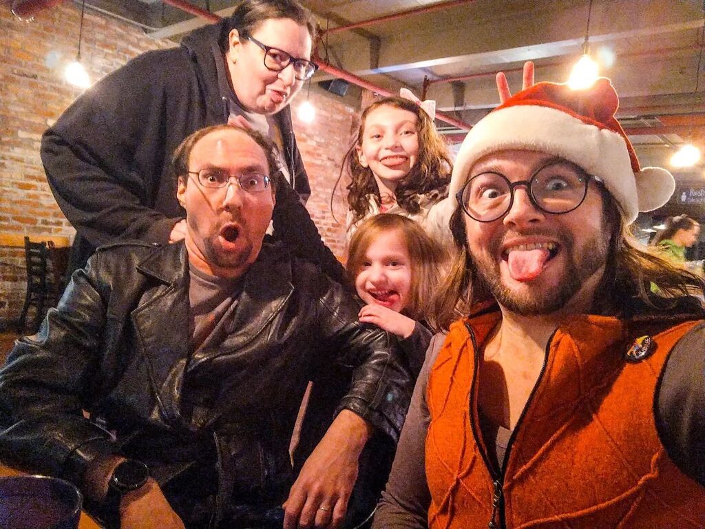 AdamTheAlien's tweet photo. Another belated #birthday photo. Spent the second day of my birthday handing with this wonderful, kooky crew! #selfie #friends #Tacoma #Washington #latergram #AdamTheAlien https://t.co/zhGz19s6Vb https://t.co/aYjWgKPyEs