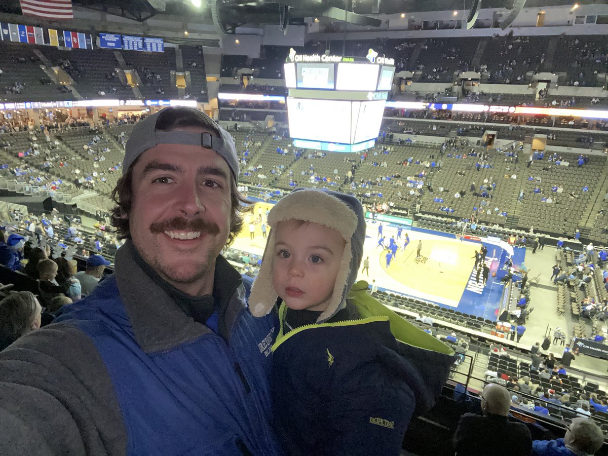 Dinger33's tweet photo. #GoJays First Jays game on Christmas Day! https://t.co/gDysV2lWzy