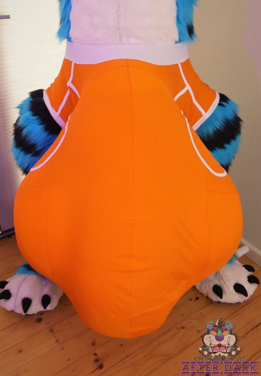 cb_afterdark's tweet photo. This is the biggest cheeto I've ever seen

Commission for @FluffyRaijen 

Bulge photography by @NoNekoP https://t.co/PhBkzdiF2w