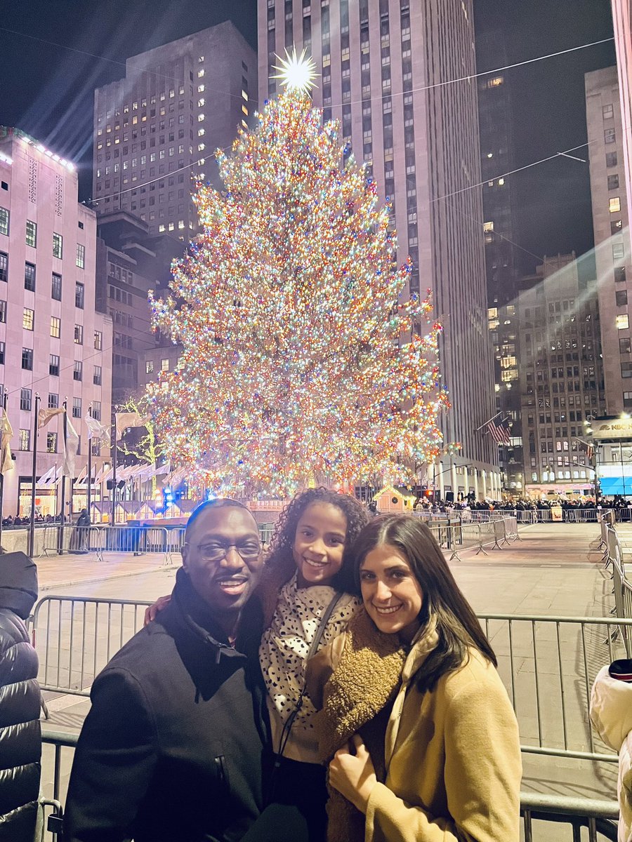 Kenni Burns on Twitter: "Happy Holidays! ๐"